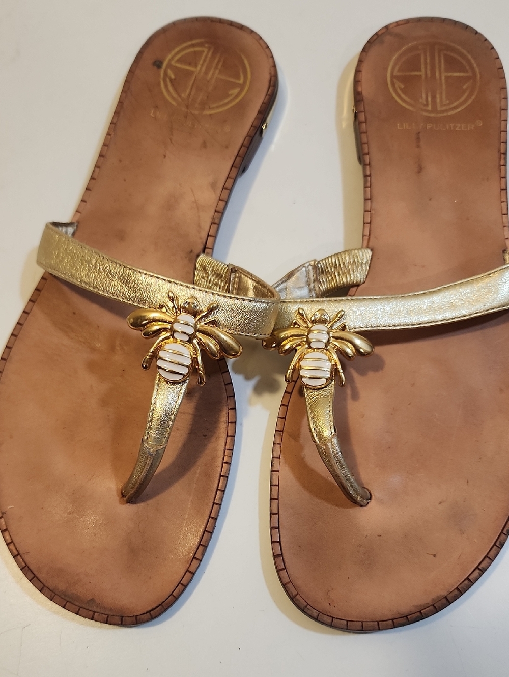 Lilly Pulitzer Gold Metallic Flower-Embellished Thong Sandals Sz 8M - Picture 6 of 12